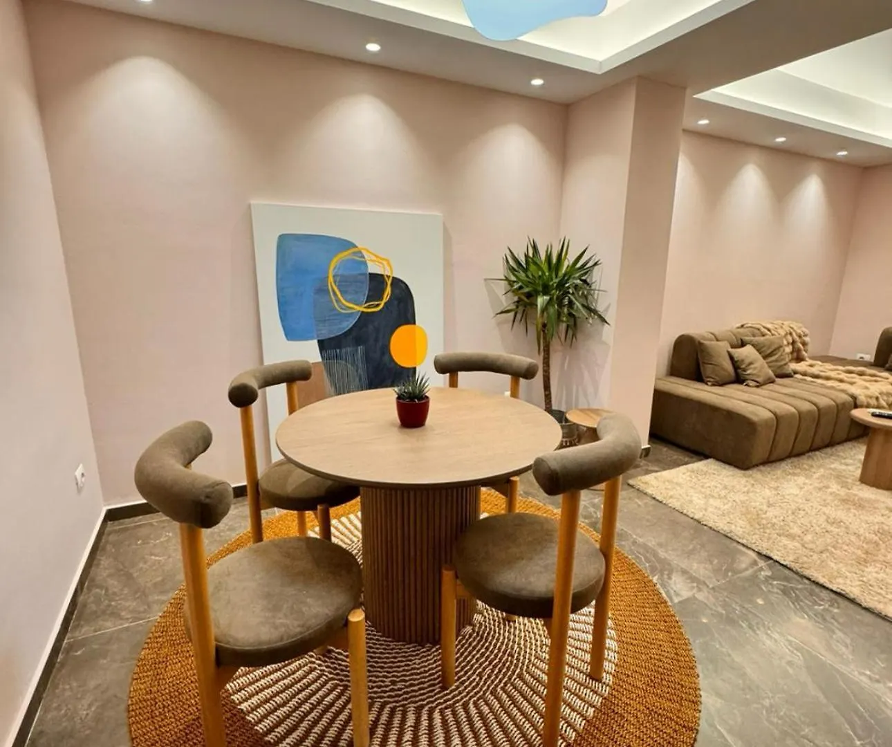 טיראנה Noon Apartments